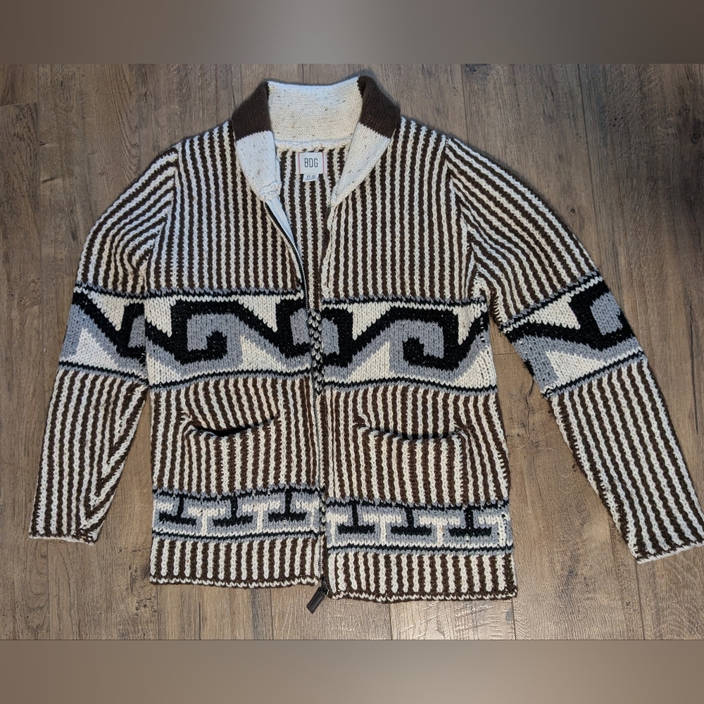 Cuardigan knit sweater